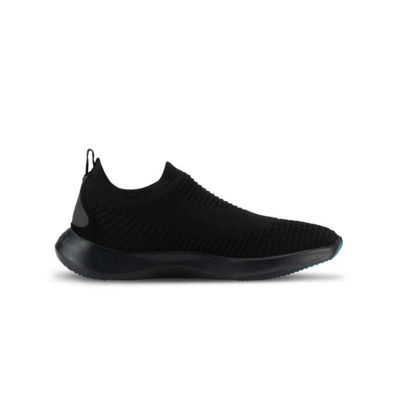 Black / Black Vessi Everyday Move Slip Ons Men's Waterproof Sneakers | 42BHBzc