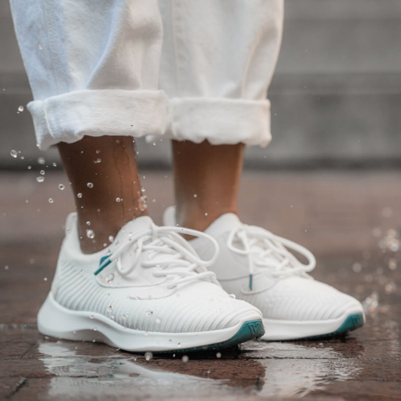 White Vessi Everyday Move Women's Waterproof Sneakers | zGb3kf9